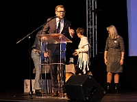 Gala Przyjaciele Schroniska na Paluchu  Warszawa, 18 stycznia 2018 r. Okęcka Sala Widowiskowa. Gala "Przyjaciele Schroniska na Paluchu". : schronisko na paluchu, przyjaciele schroniska na paluchu, okęcka sala widowiskowa, maciej orłoś, henryk strzelczyk, kasia moś, tvp 3 warszawa, carrefour, kocie sprawy, dog & sport, cztery łapy