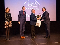 Gala Przyjaciele Schroniska na Paluchu  Warszawa, 18 stycznia 2018 r. Okęcka Sala Widowiskowa. Gala "Przyjaciele Schroniska na Paluchu". : schronisko na paluchu, przyjaciele schroniska na paluchu, okęcka sala widowiskowa, maciej orłoś, henryk strzelczyk, kasia moś, tvp 3 warszawa, carrefour, kocie sprawy, dog & sport, cztery łapy